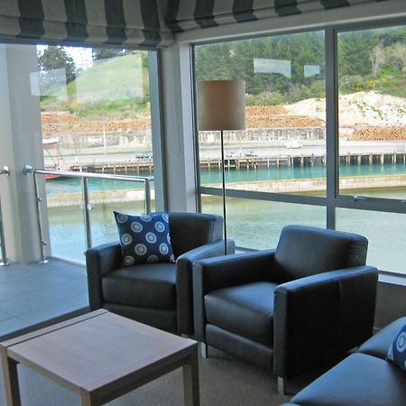 Marina View Apartments Гисборн Экстерьер фото